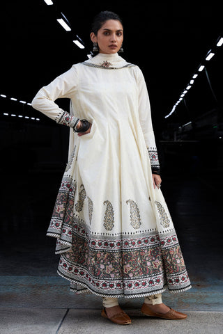 An ivory Anarkali