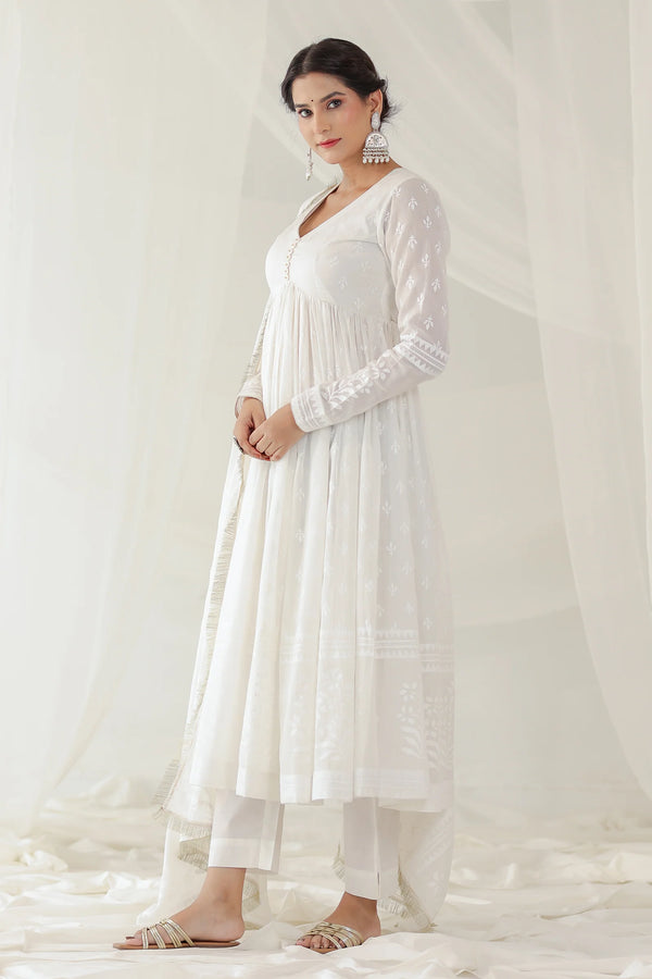 NAGMA WHITE ANARKALI SET