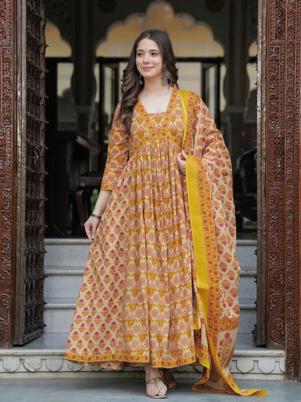 Women Floral Printed Layered Pure Cotton Kurta with Trousers & With Dupatta