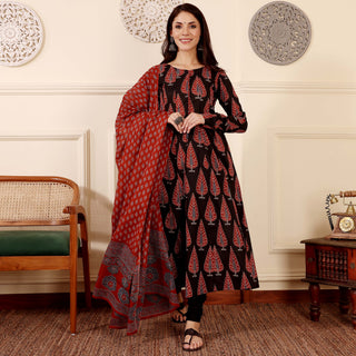 Pavitra Cotton Set